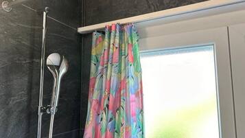 Apartment, 2 Bedrooms | Bathroom