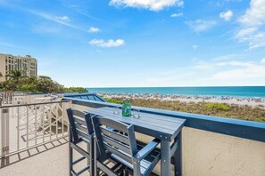 Outdoor dining - Coastal Beachfront Apollo Unit | Extended Balcony (Marco Island)