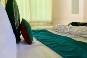 ห้องเก็บเสียง, เตารีด/โต๊ะรีดผ้า, Wi-Fi ฟรี