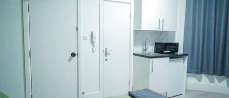 华丽开间 | 办公桌、笔记本电脑工作区、熨斗/熨板、免费 WiFi