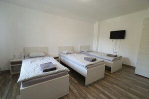 Classic Triple Room, Non Smoking