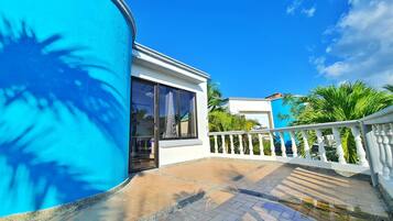Family Cabin, Non Smoking, Beachside | Terrace/patio
