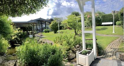 Apartment „Wohnen im Bergischen Fachwerk“ mit privater Terrasse und WLAN