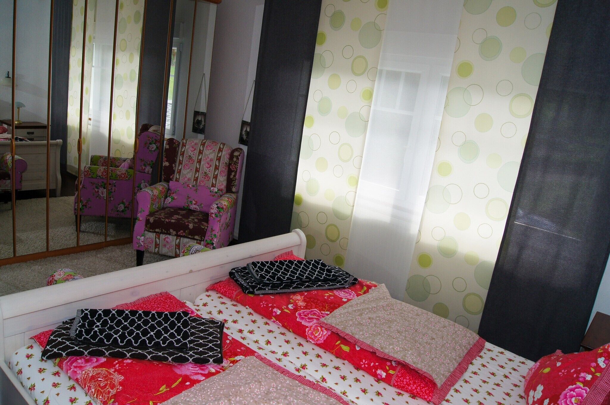 3 makuuhuonetta, silitysrauta/-lauta, Wi-Fi, vuodevaatteet