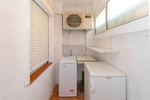 Interior - WELCS APARTMENT 316 EMP with Balcony, private parking (Empuriabrava)