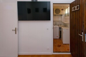 Interior - WELCS APARTMENT 316 EMP with Balcony, private parking (Empuriabrava)
