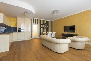 Deluxe apartment with a sauna and bathtub AP2 | Interior - Wellness Hotel Republika 24 (Plzeň)