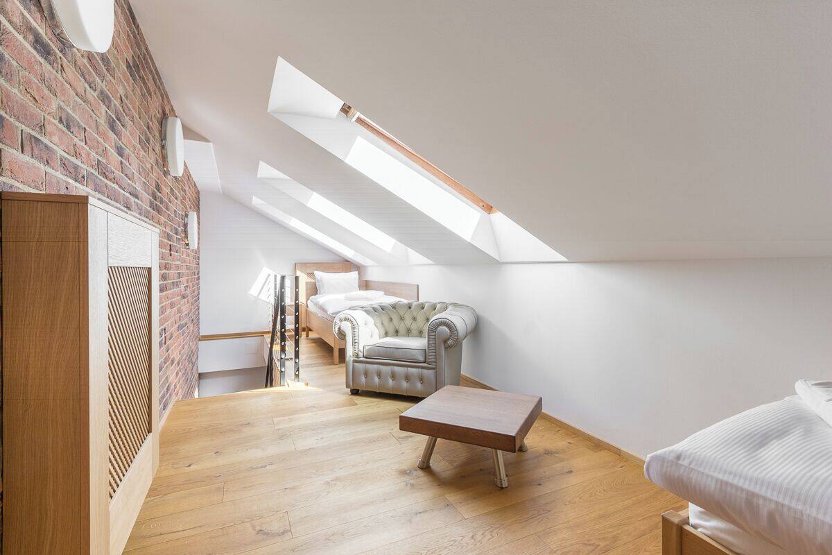 Attic apartment with 2 bedrooms, a sauna, and a shower AP5