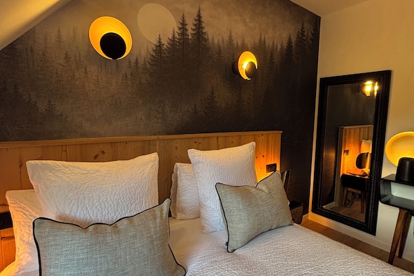 Kamar Double Comfort, Bebas Asap Rokok, Hewan Peliharaan Diizinkan