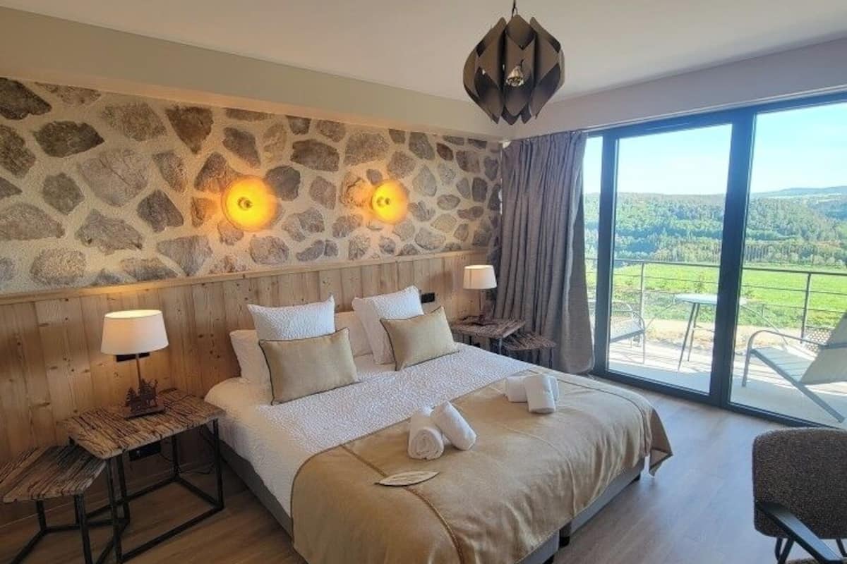 Superior Double Room, Balcony, Lake View