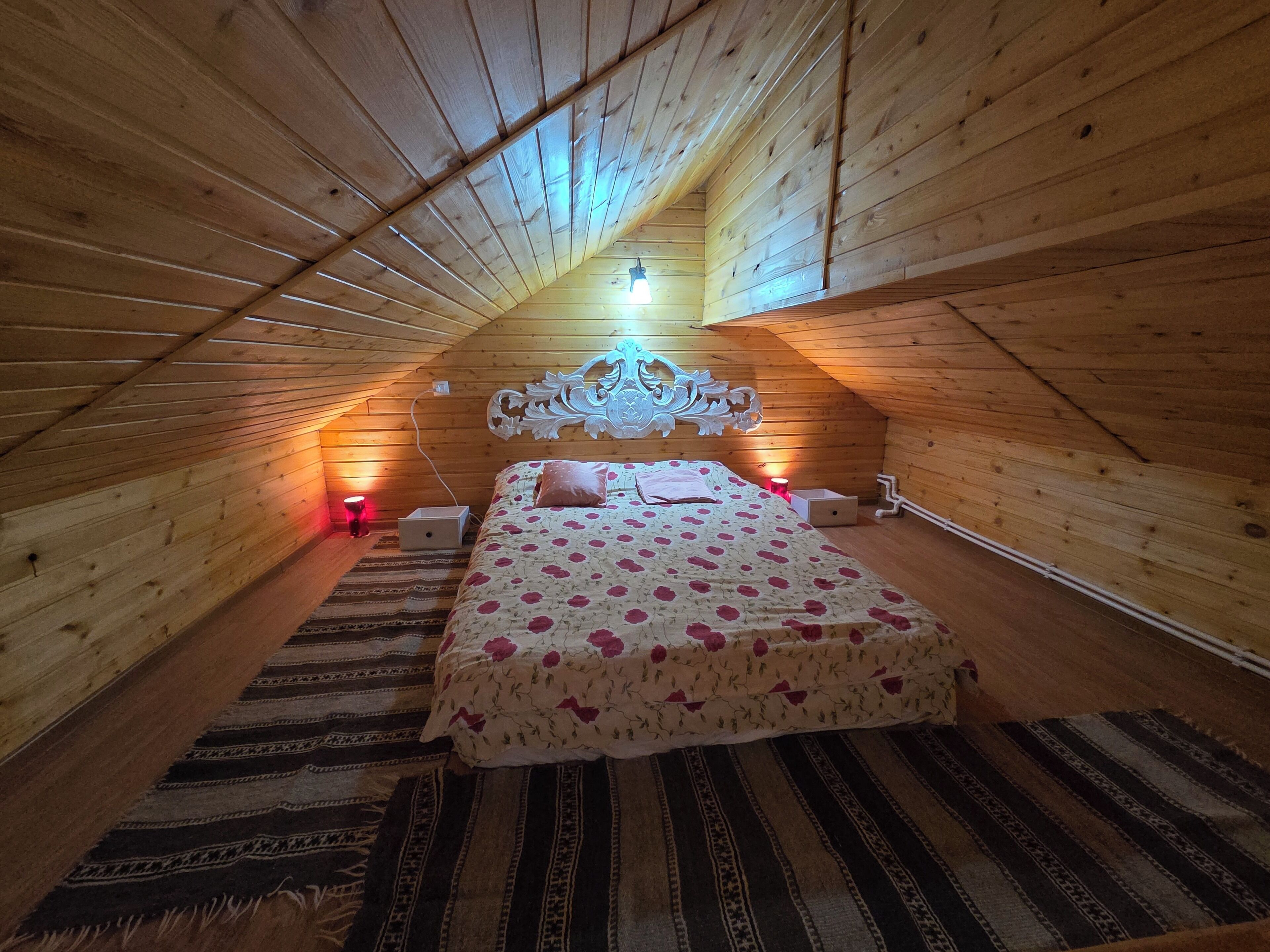 5 chambres, fer et planche à repasser, Wi-Fi, draps fournis