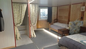 1 habitación y ropa de cama 