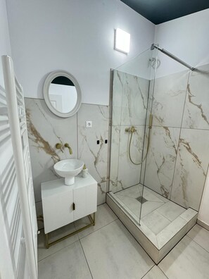 Unclassified image, 5 of 26, button - Awesome 1-bedroom apartment with AC in vibrant CENTER of  Cluj-Napoca (Cluj-Napoca)