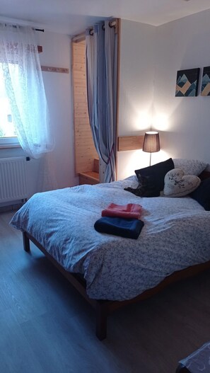 1 dormitorio, wifi, ropa de cama
