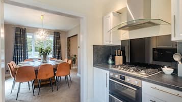 Dishwasher, cookware/dishes/utensils