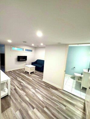 Unclassified image, 4 of 13, button - 3BR Family-Friendly Westbrook Oak | 2 Living Room | Lower Ensuite (Fredericton)