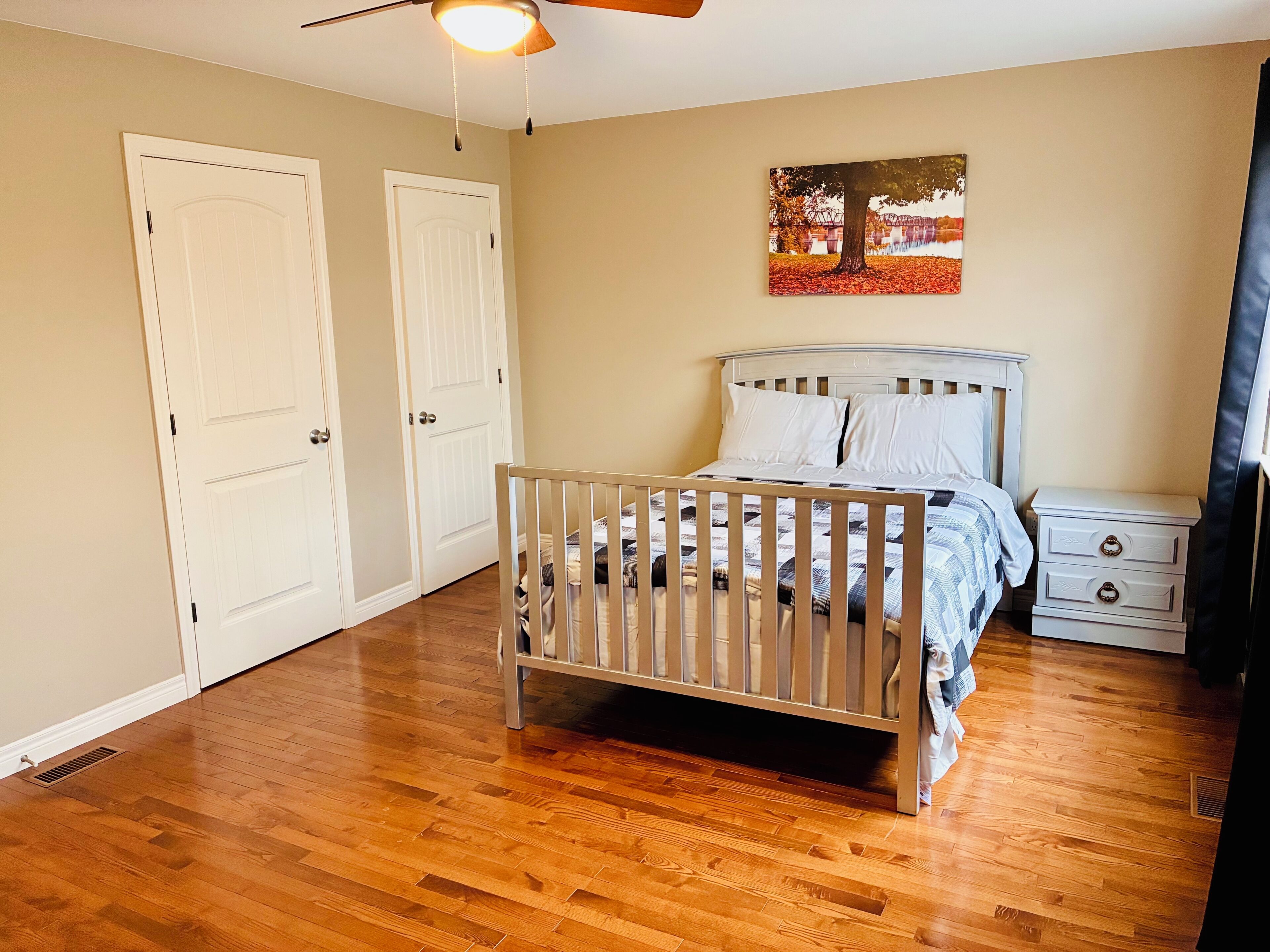 3 bedrooms, WiFi (free), bed sheets