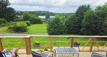 Spacious Lakefront Villa in Alingsås - Perfect for Large Groups!