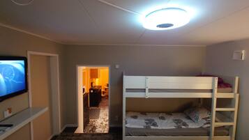 Villa, 4 chambres, balcon, vue jardin | 4 chambres