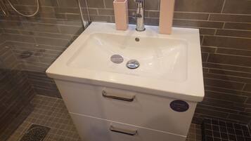 Villa, 4 Bedrooms, Balcony, Garden View