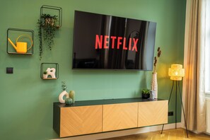 อพาร์ทเมนท์, เตียงควีนไซส์ 1 เตียง และโซฟาเบด, ห้องครัว, วิวเมือง | ภายใน