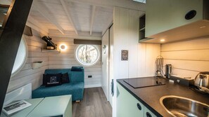 Luokittelematon kuva, 5 kautta 6, painike