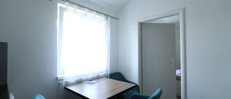 Triple Apartment | レストラン