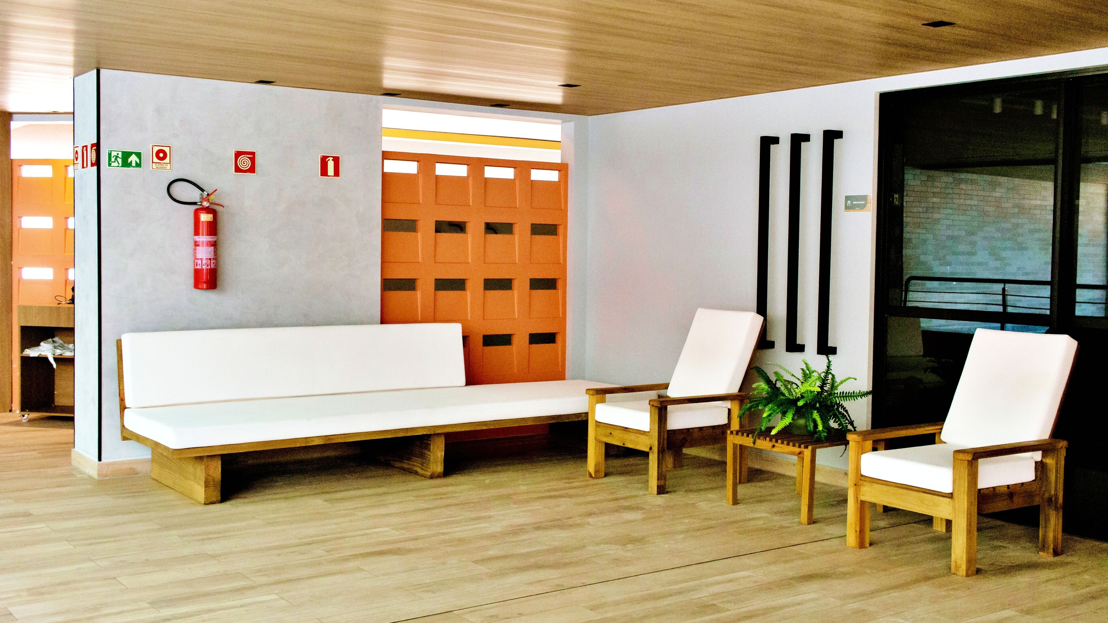 숙박 시설 입구