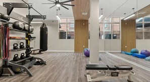 Fitness facility - Spacious 1-bedroom apartment in delightful New Brunswick with AC (New Brunswick)