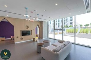 Children's play area - indoor - Vogue | Downtown with Direct Access to Dubai Mall (Dubai)