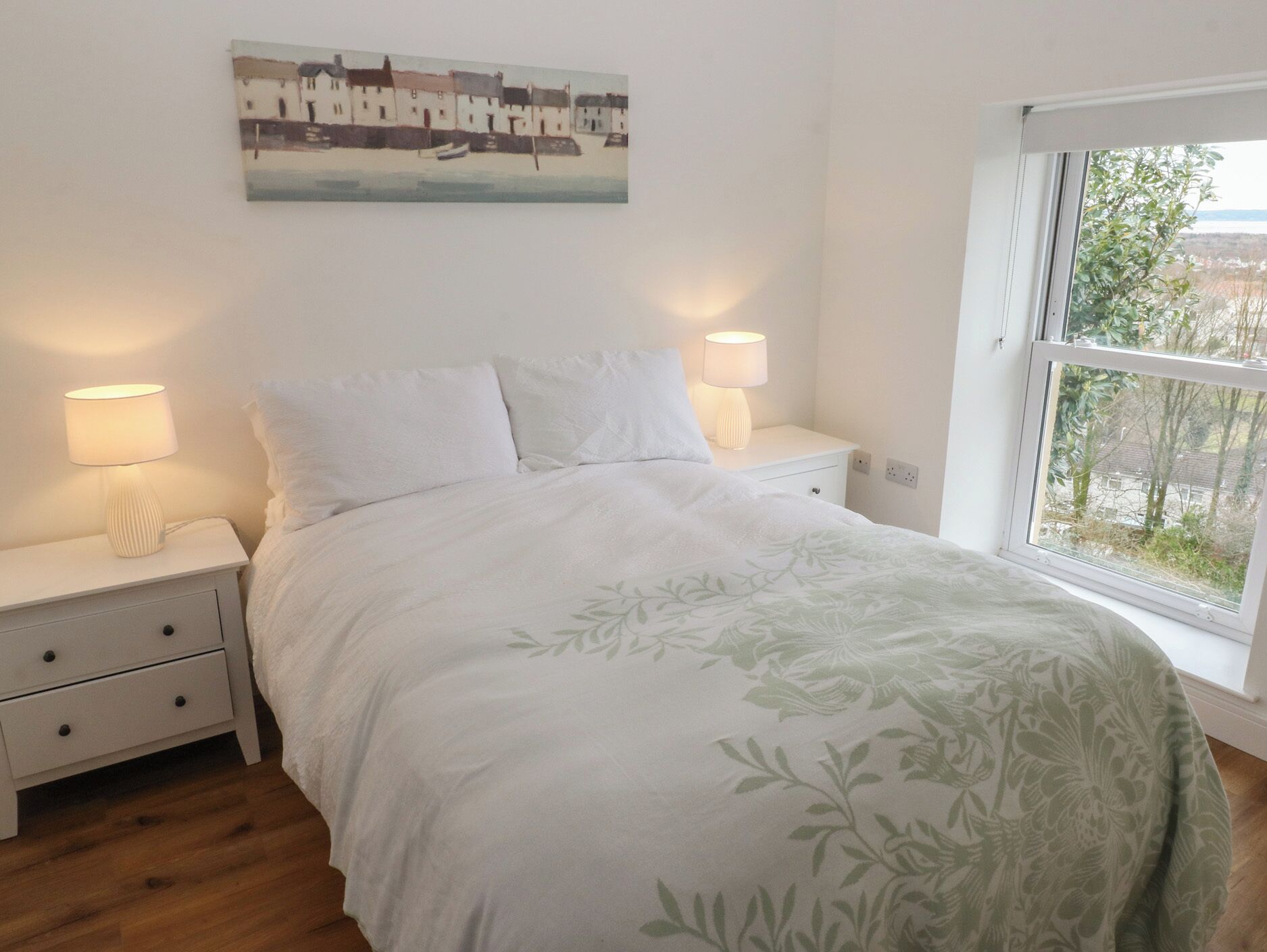2 bedrooms, individually decorated, individually furnished, free WiFi