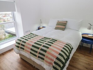 2 bedrooms, individually decorated, individually furnished, free WiFi - Awelfryn (Burry Port)