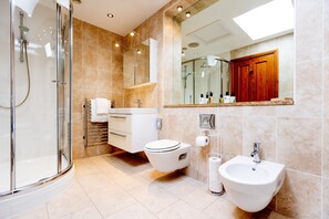 Douche, bidet