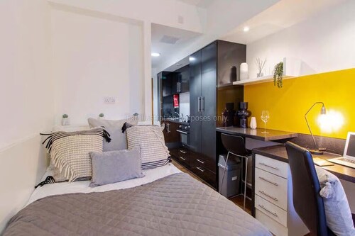 Students Only - Modern Accommodation in Nottingham