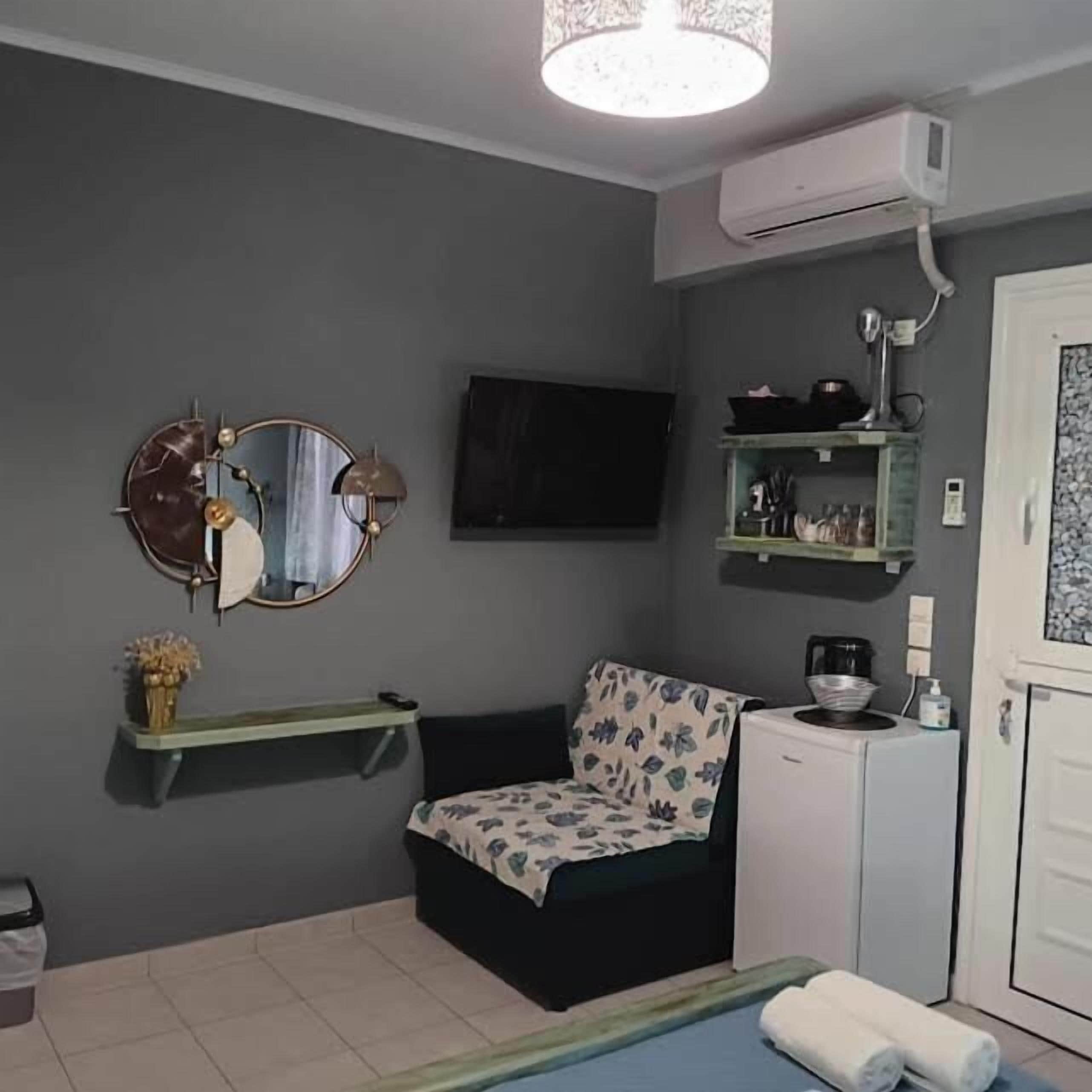 双人房, 阳台, 庭院景观 | 住宿内部