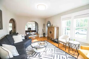 Nicht klassifiziertes Bild, 2 von 30, Schaltfläche