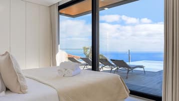 Blackout curtains, iron/ironing board, free WiFi