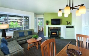 Living area - WorldMark Arrow Point - 2 Bedroom (Harrison)