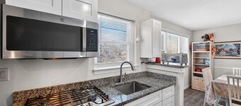 NEW! Cozy Capital Retreat Suburban Serenity