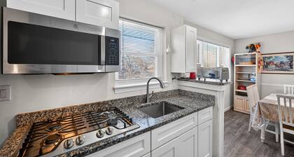 NEW! Cozy Capital Retreat Suburban Serenity