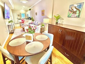 Dining - UF Campus Townhome - Full Kitchen, 2 BR, Pets OK (Gainesville)