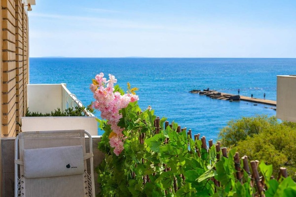 Private Outdoor Space with sea side Seaview of Kalamata beach and bay Perfect for Relaxation