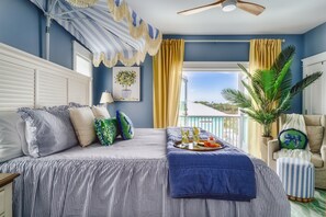 2 bedrooms, iron/ironing board, travel cot, free WiFi - Firepit & Heated Pool! Short walk to Beach! (Gulf Shores)