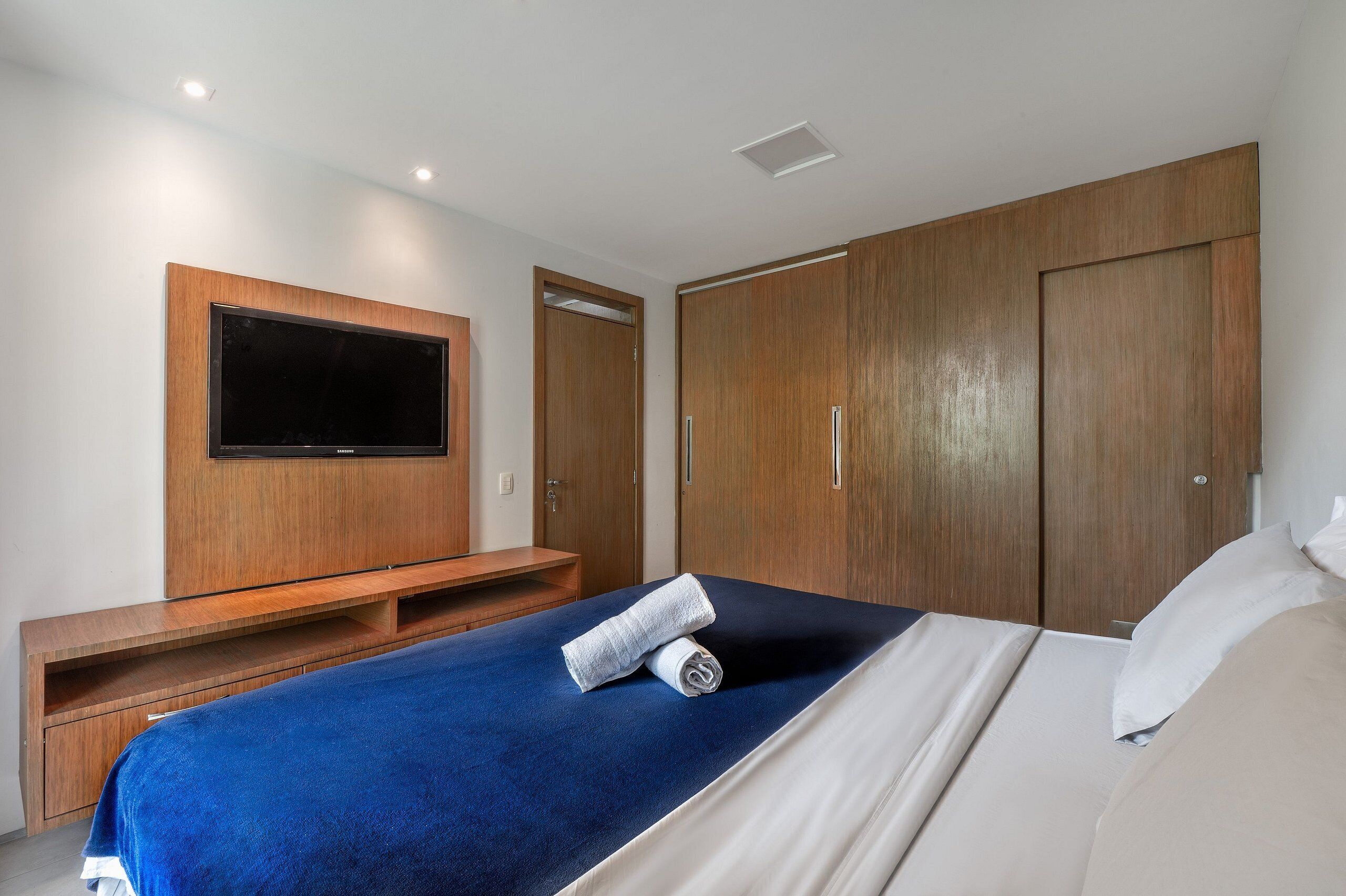 3 bedrooms