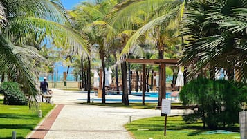 Basic Apartment | Pool