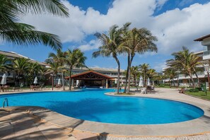 Basic Apartment | Pool
