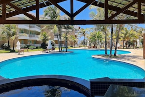Basic Apartment | Pool