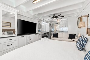 Free WiFi, bed sheets - Gulf-Front Beachfront Condo w/ Pool | Walk to Dining (Panama City Beach)