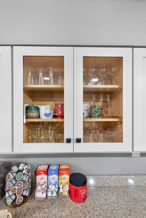 Nicht klassifiziertes Bild, 4 von 32, Schaltfläche