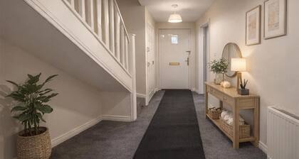 Sleeps 9- Garden- Parking- Wifi- Near uea and Nnuh